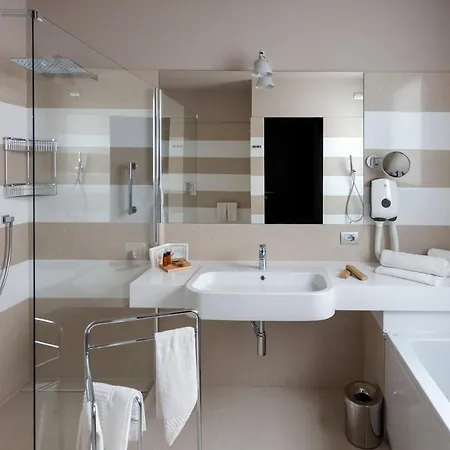 فندق Vittoria 4*