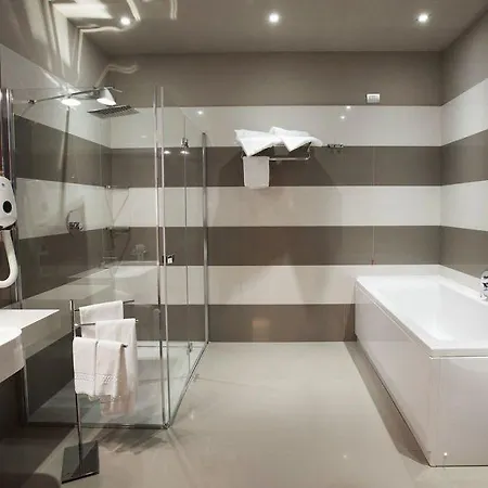 Hotel Vittoria 4*