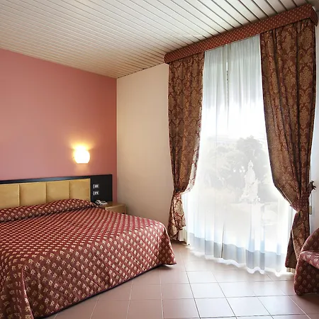 Vittoria Hotel