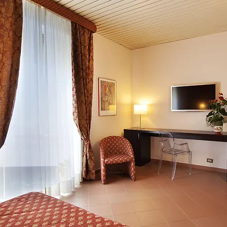 Vittoria Hotel 4*