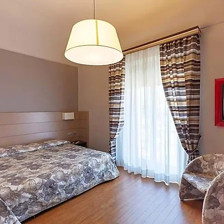 Vittoria 4*