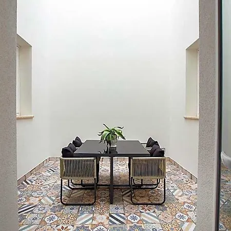 Vittoria 4*