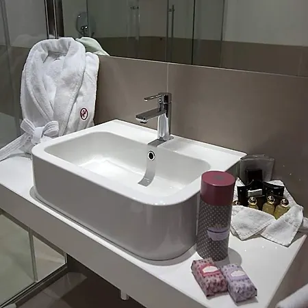 Vittoria 4*