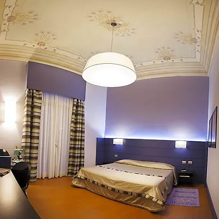 Vittoria Hotel 4*